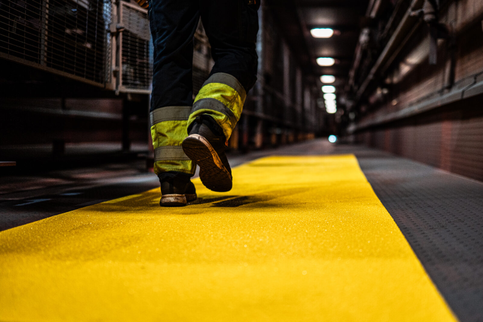 Lead the way to a safer workspace.