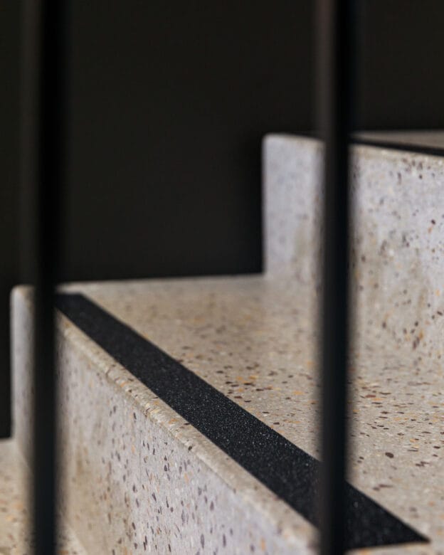 Anti Slip Tape MOOSE GRIP – Non-Slip Tape 15m – 25mm and 50mm – Easy Wash & Medium Grit