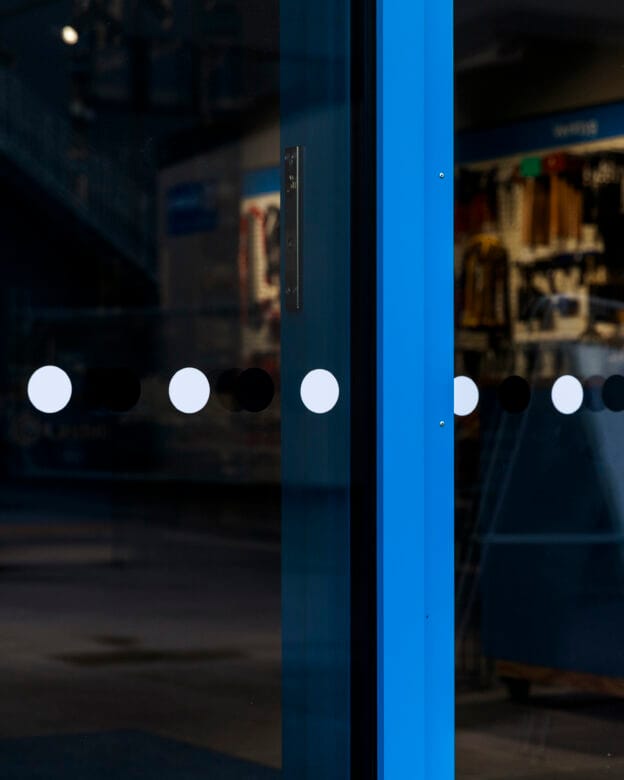 Contrast Strip KVARNGÄRDET – Vinyl Contrast Marking for Windows and Glass – 50 mm, 70 mm