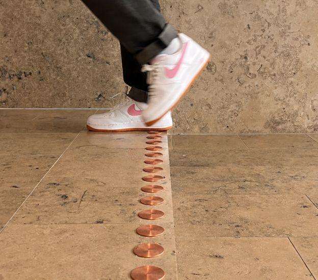 Contrast Marking ÖVRE SLOTTS - Copper - Grooved, 50 mm